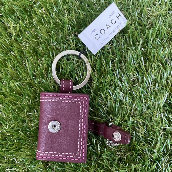 Vintage Coach Mini Photo Keychain | Brand New - Picture 5 of 10